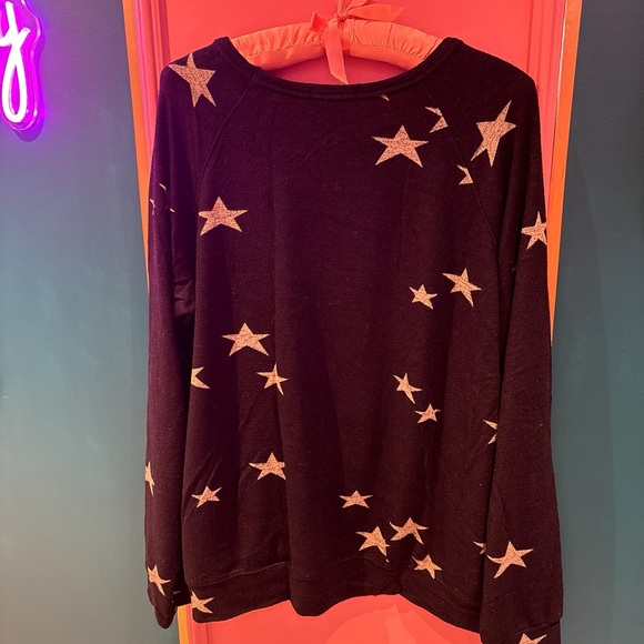 Buffalo sweater with stars - Picture 3 of 3